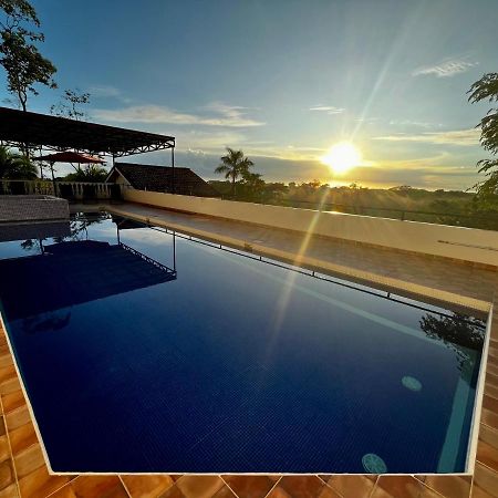 Hotel Los Cielos Del Caribe Cahuita Luaran gambar