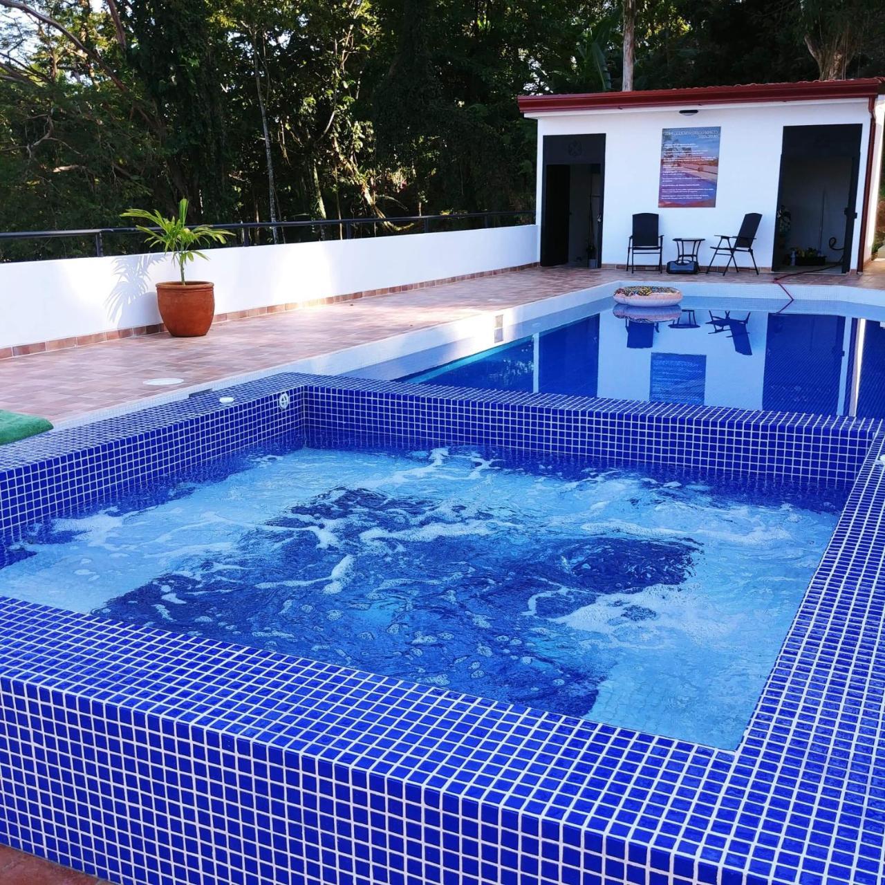 Hotel Los Cielos Del Caribe Cahuita Luaran gambar