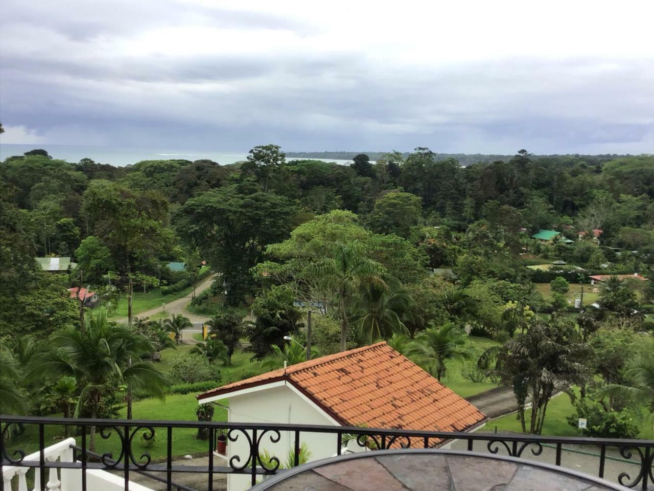 Hotel Los Cielos Del Caribe Cahuita Luaran gambar